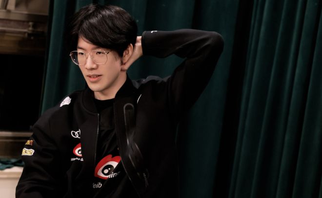 凭借卓越的 凭借卓越的