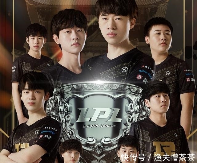 在比赛初期 在比赛初期