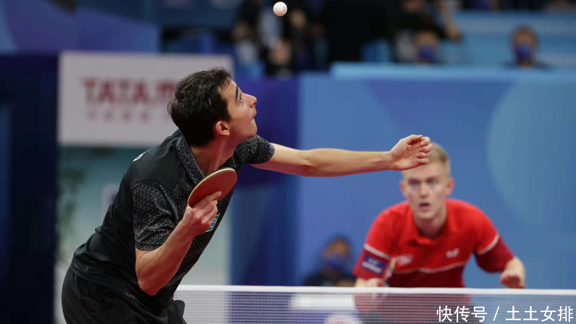 借助其灵活 借助其灵活